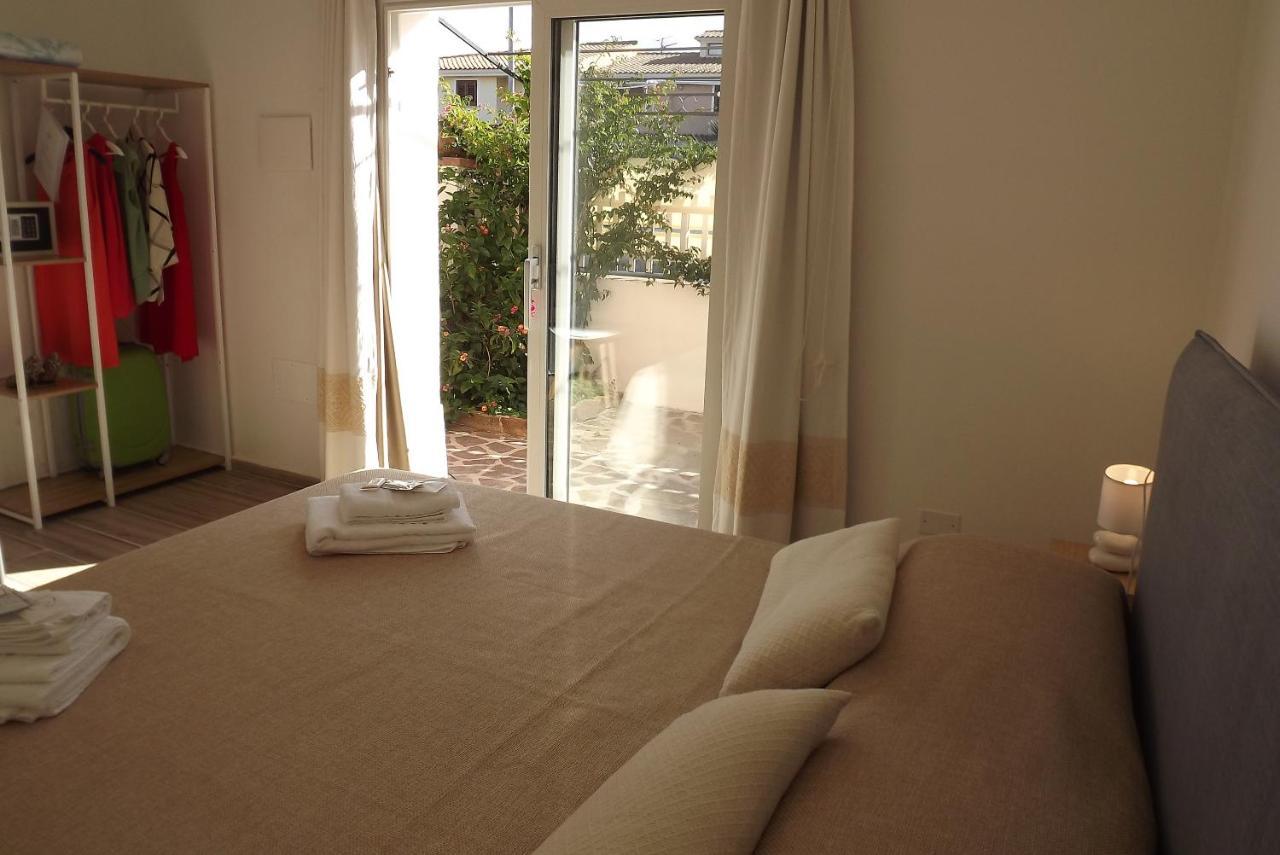 Flamingo Guest House- Rooms 올비아 외부 사진