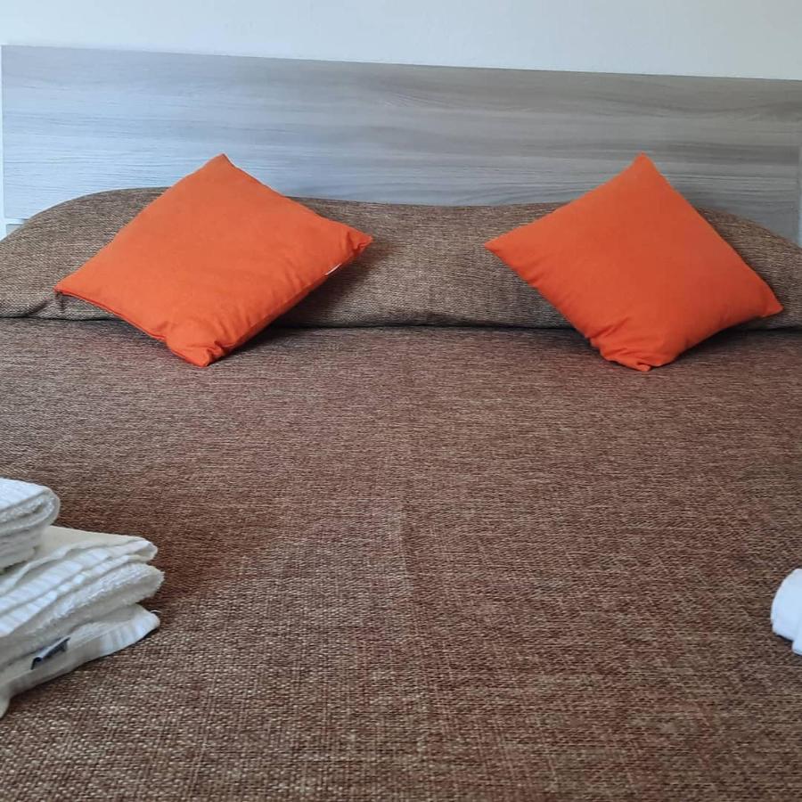 Flamingo Guest House- Rooms 올비아 외부 사진