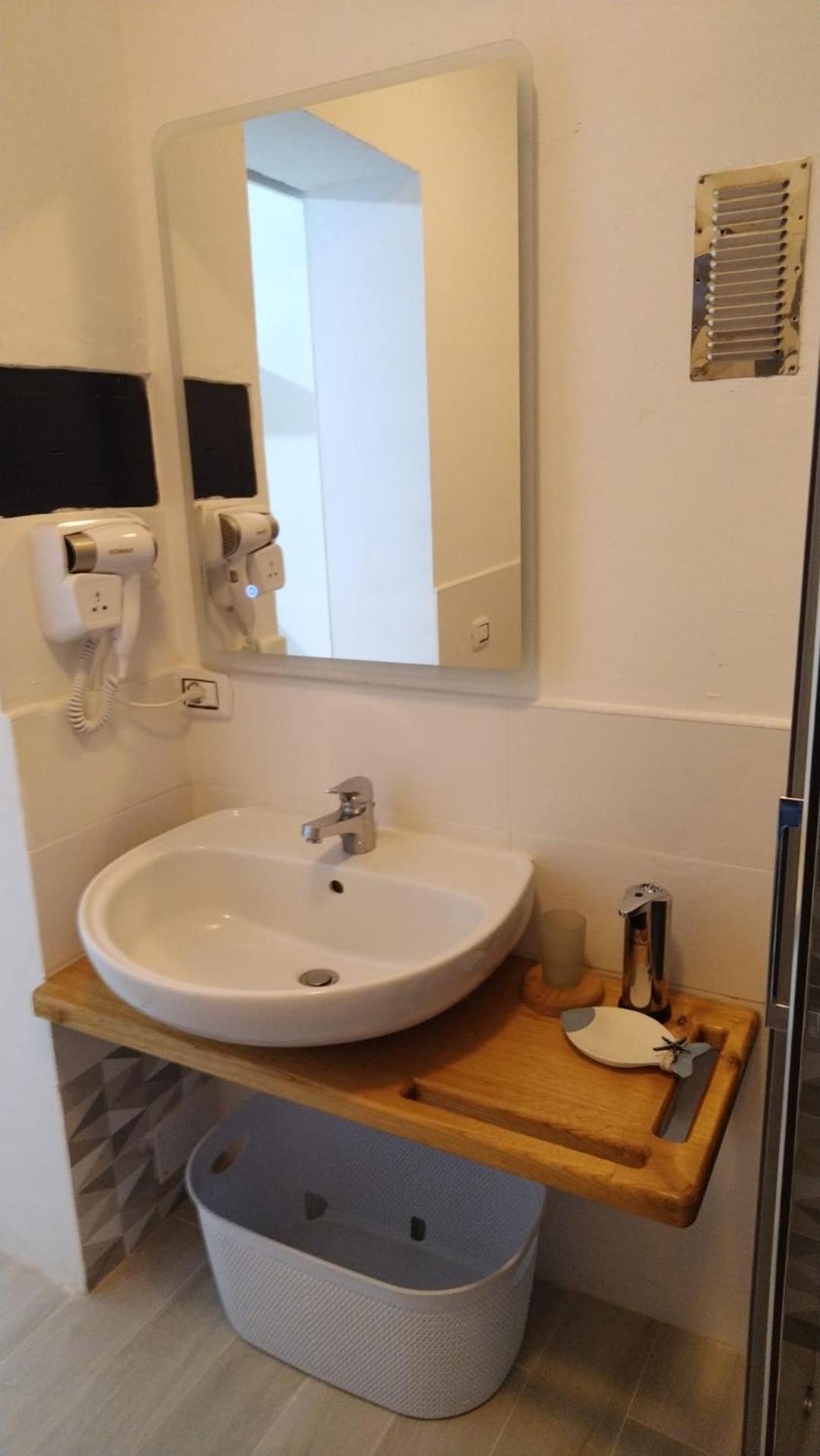 Flamingo Guest House- Rooms 올비아 객실 사진